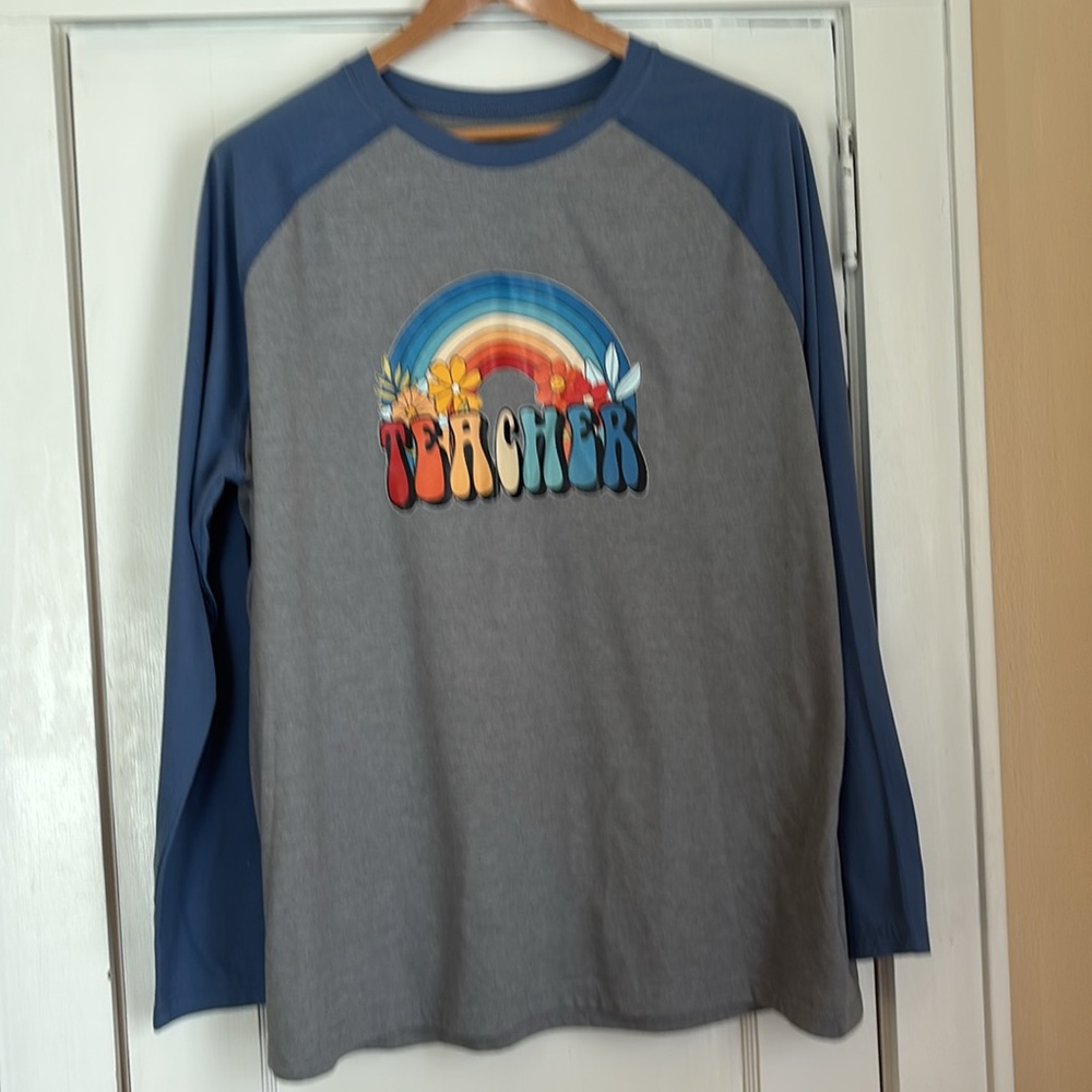 George “Teacher” baseball sleeve tee. Size XL. Groovy 70s vibe!!!